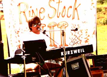 RineStock - WoodStock